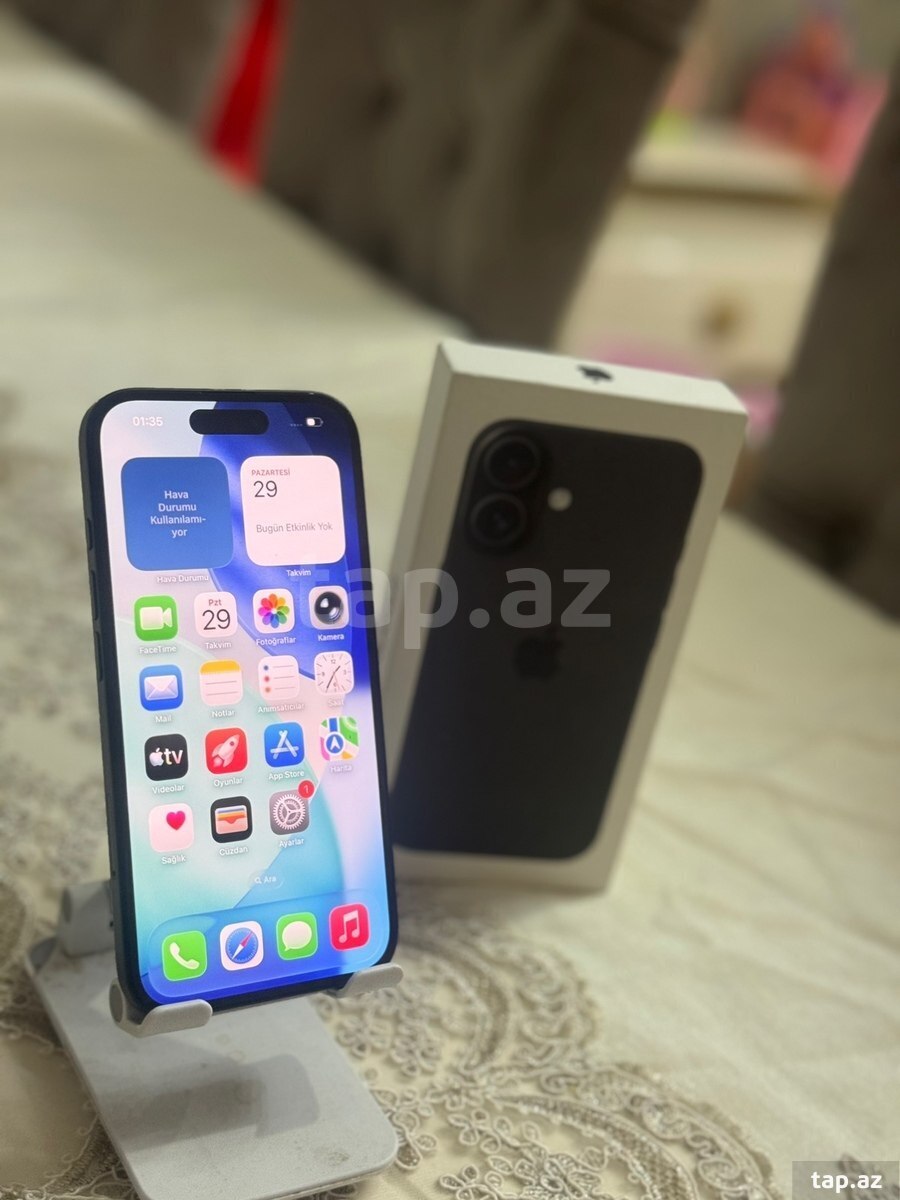 Apple iPhone 16 Black 128GB/8GB (3)