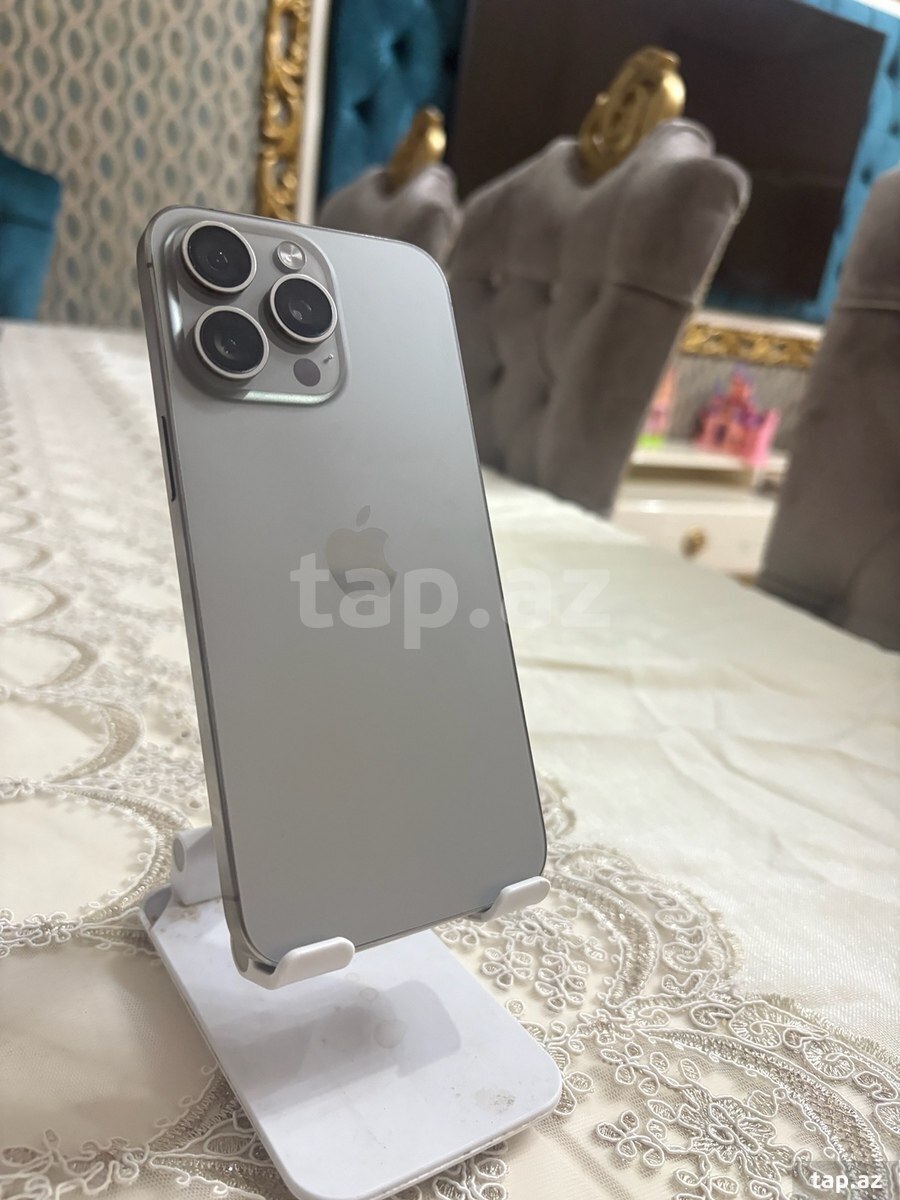 Apple iPhone 15 Pro Max Natural Titanium 256GB/8GB (2)