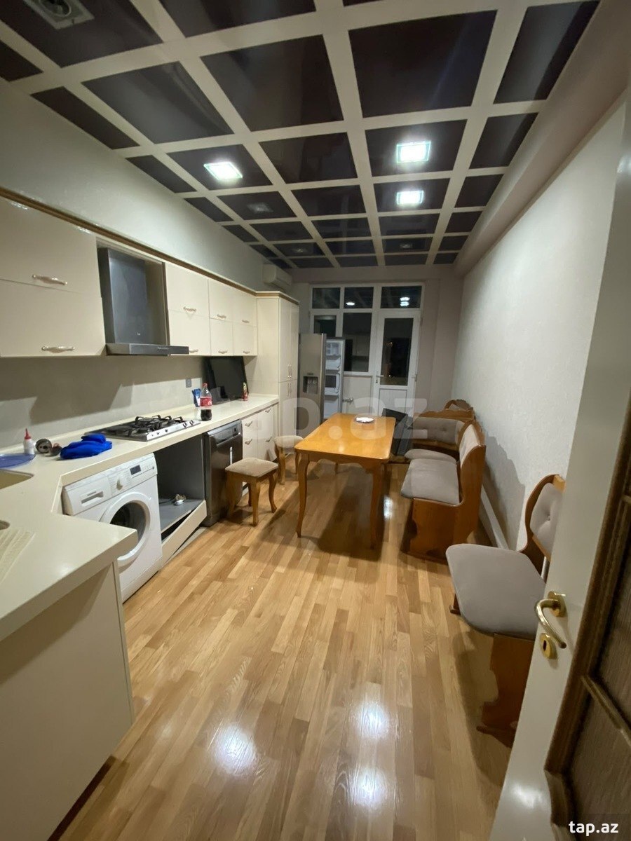 3-otaqlı yeni tikili kirayə verilir, 28 May m., 150 m² (13)