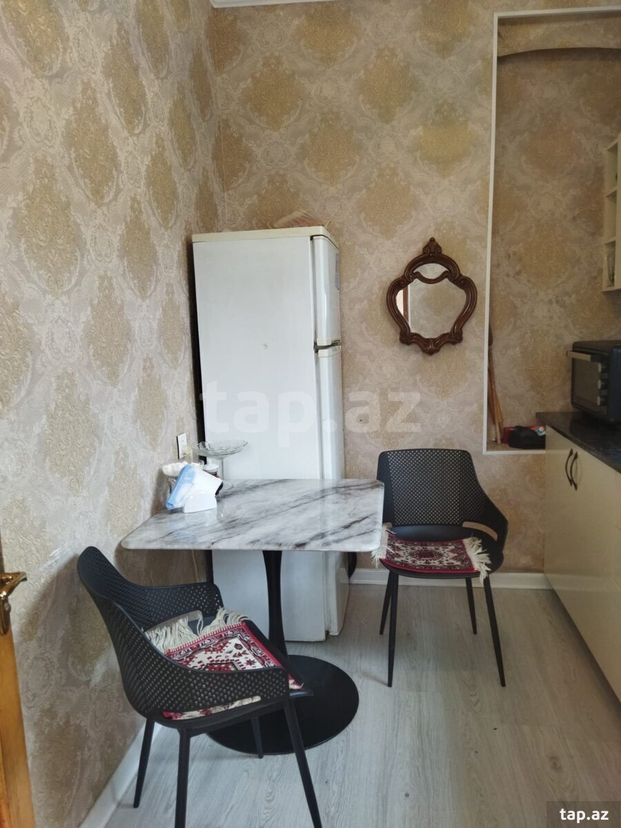 2-otaqlı mənzil, 20-ci sahə, 70 m² (6)