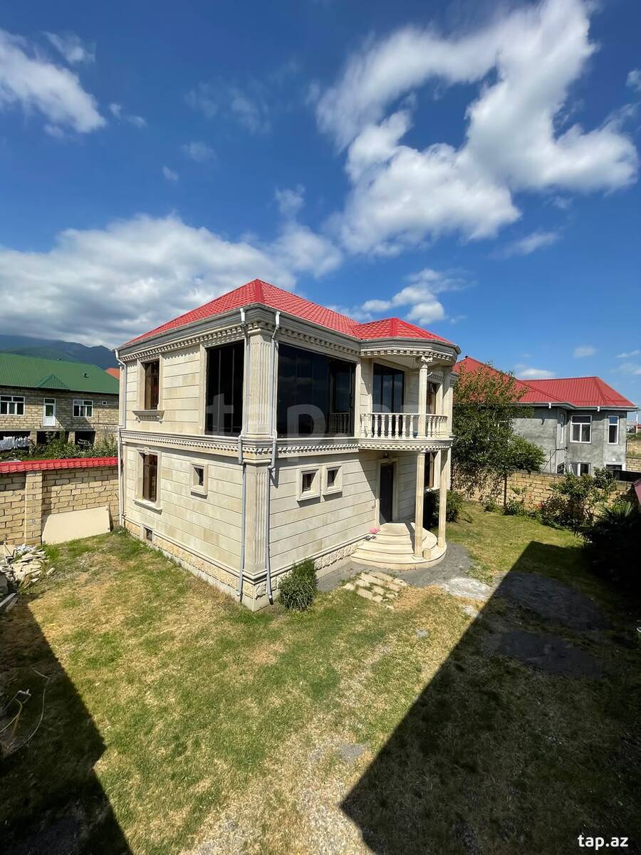 4-otaqlı yeni tikili, Oğuz r., 139.9 m²