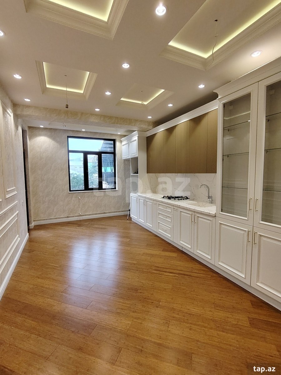 4-otaqlı yeni tikili, Hüseyn Seyidzadə küç., 143 m²