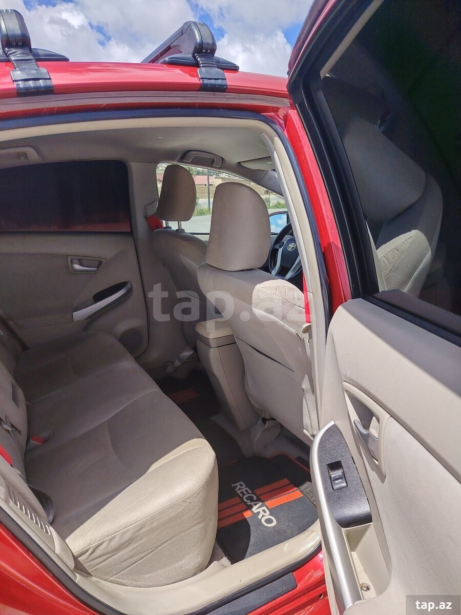 Toyota Prius, 2011 il (4)