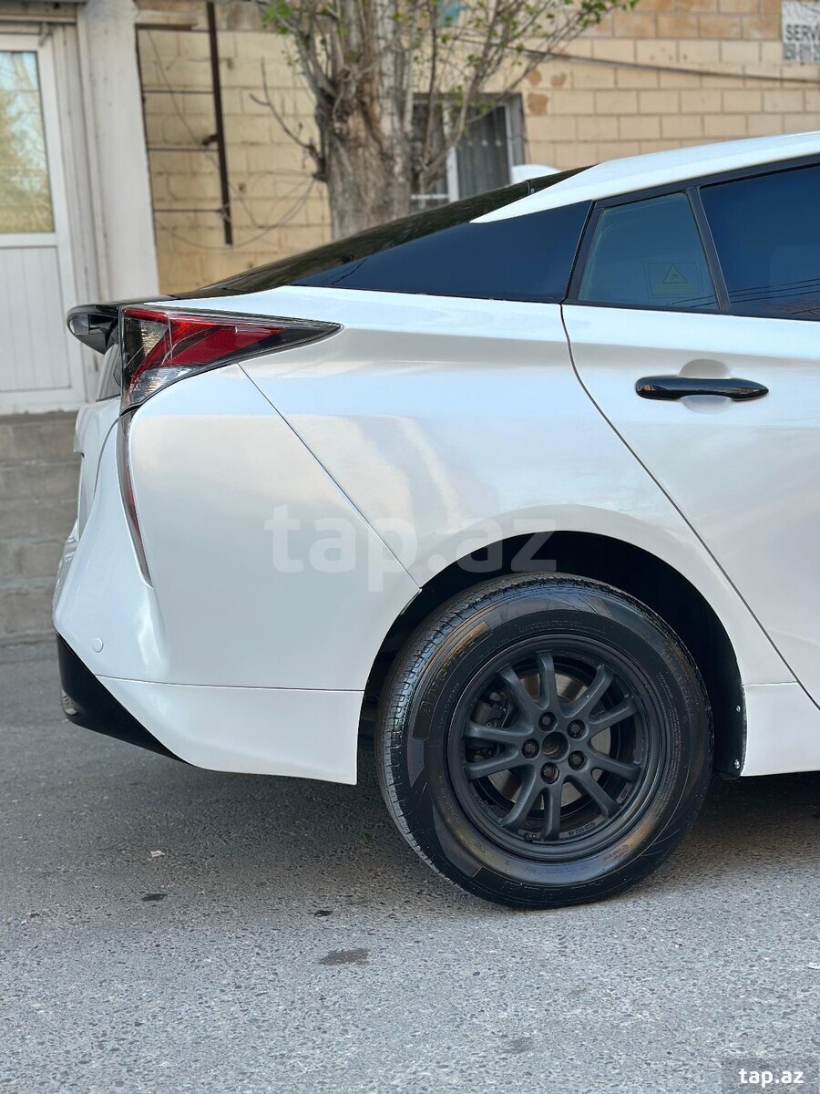 Toyota Prius, 2018 il (9)