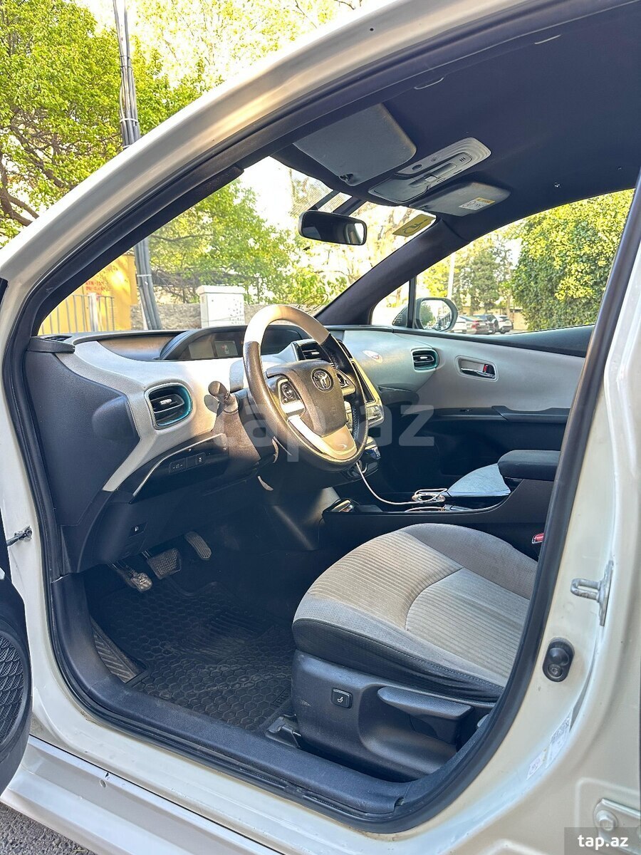 Toyota Prius, 2018 il (12)
