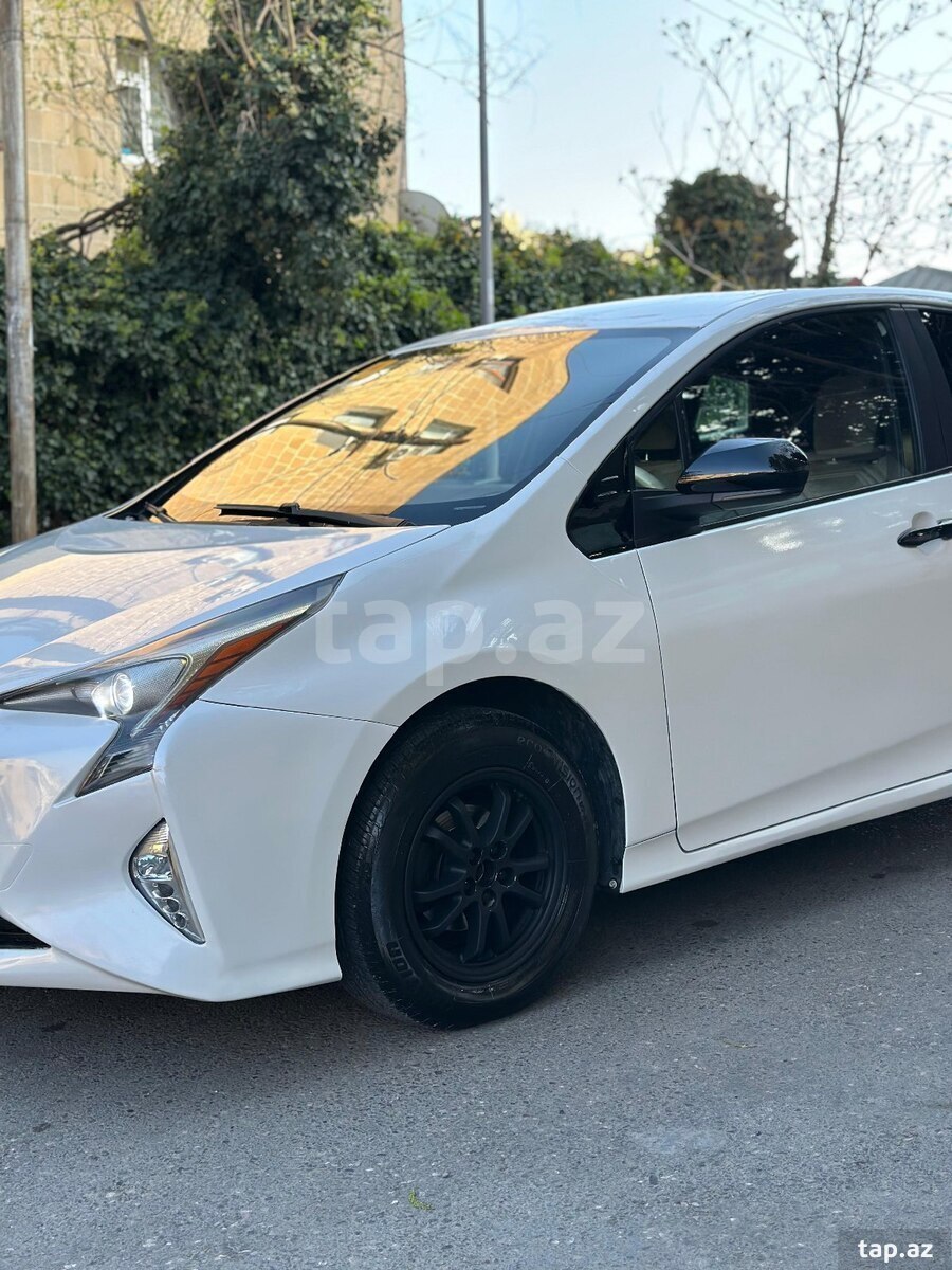 Toyota Prius, 2018 il (16)