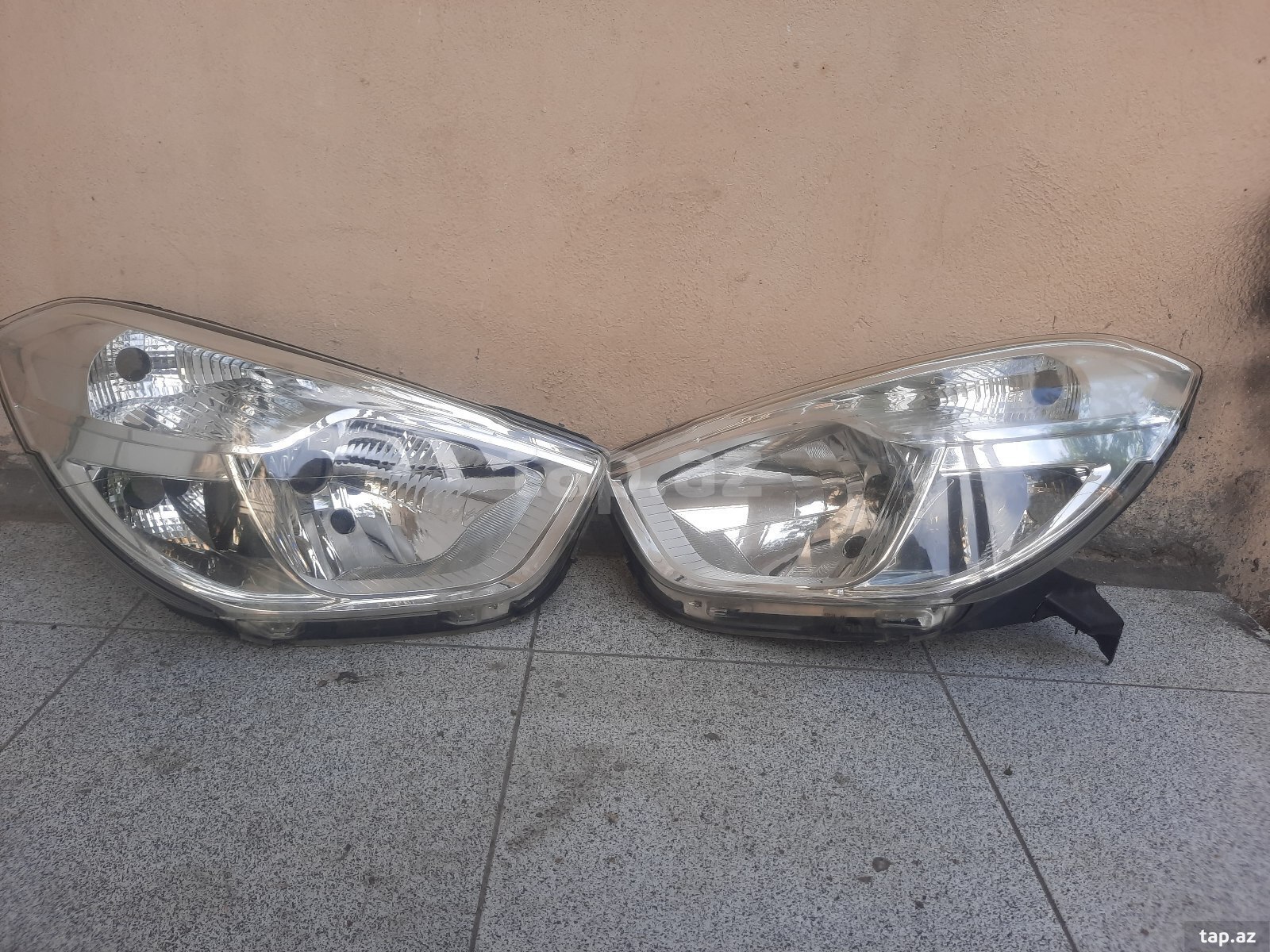 Dacia Lodgy faraları