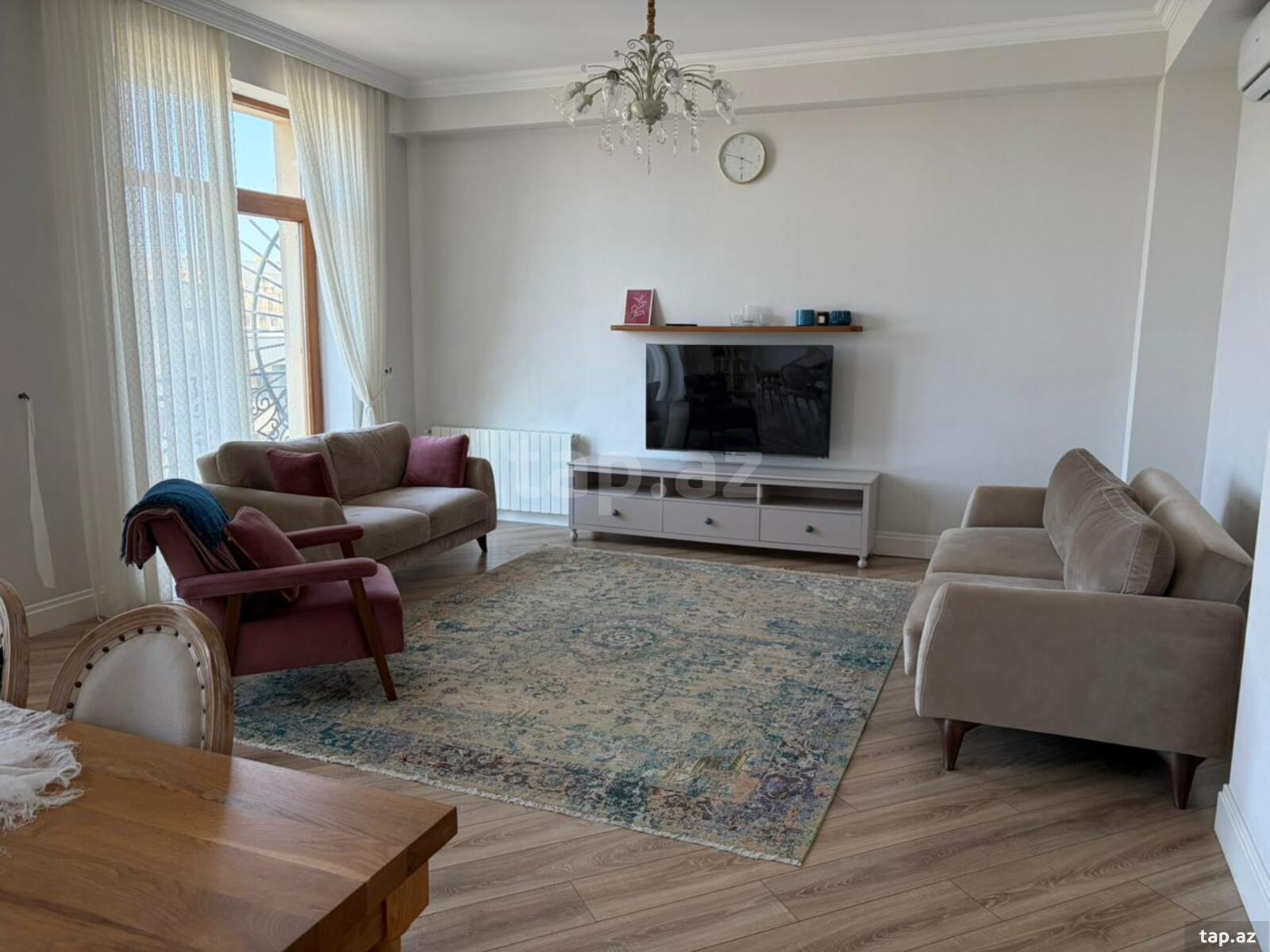 3-otaqlı yeni tikili kirayə verilir, Ağ Şəhər qəs., 140 m²
