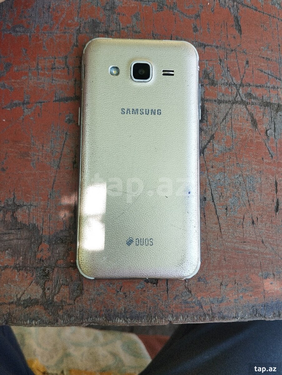 Samsung Galaxy J2 Gold 8GB/1GB (2)