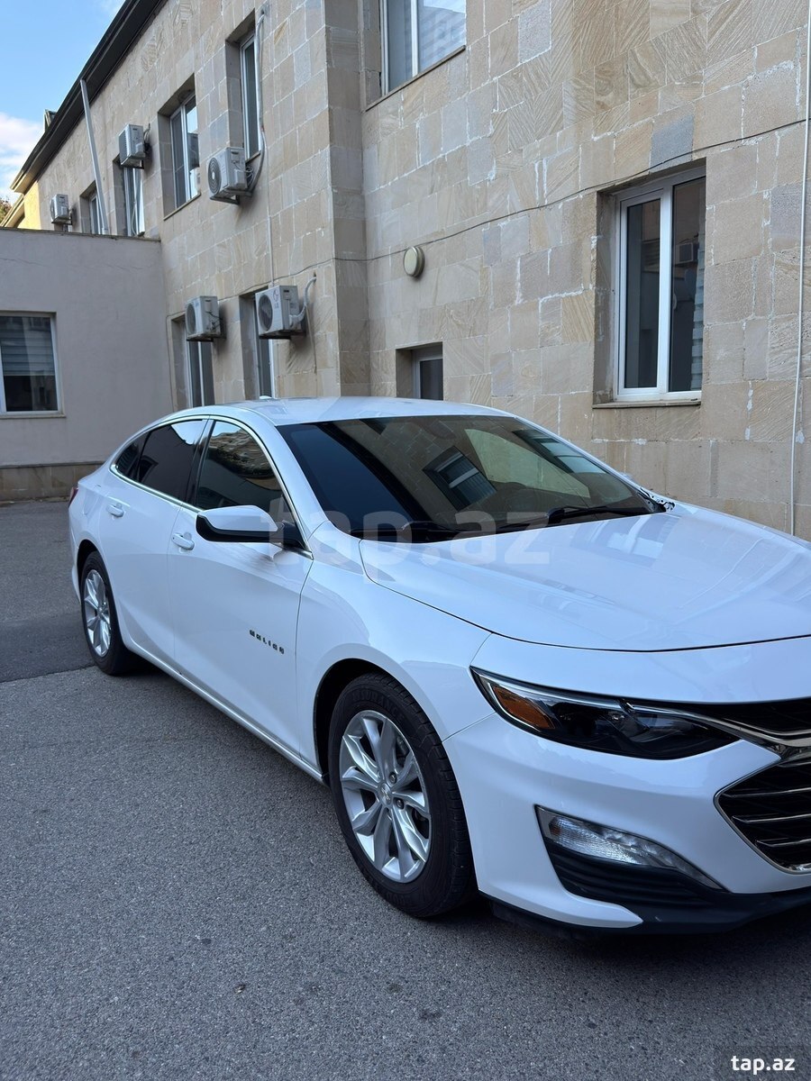 Chevrolet Malibu, 2020 il (2)