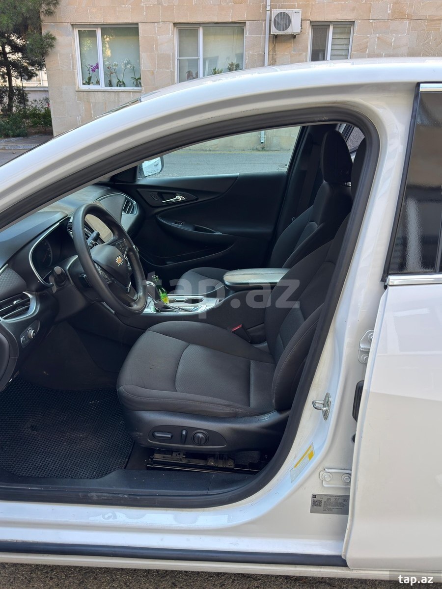Chevrolet Malibu, 2020 il (5)