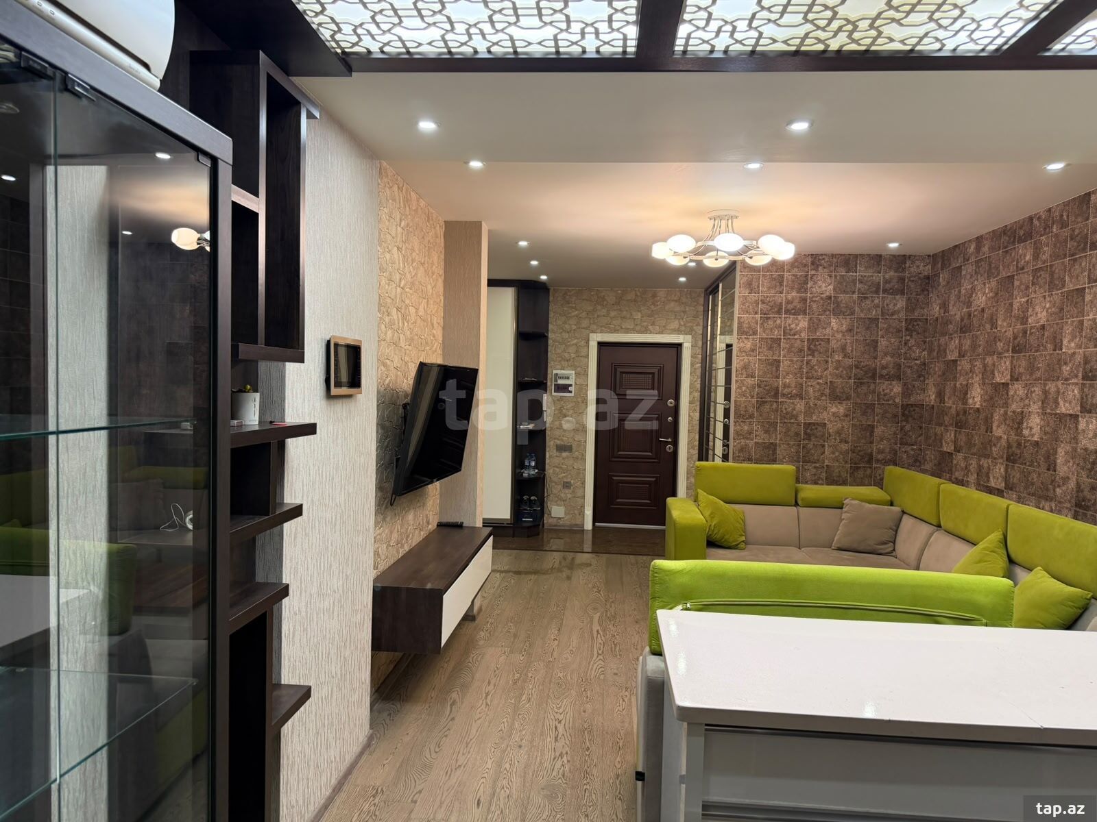 2-otaqlı yeni tikili kirayə verilir, 8 Noyabr m., 61 m²
