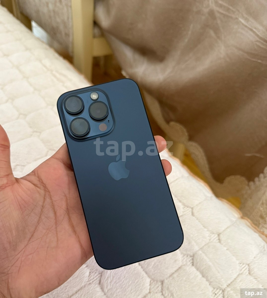 Apple iPhone 15 Pro Blue Titanium 128GB/8GB (3)