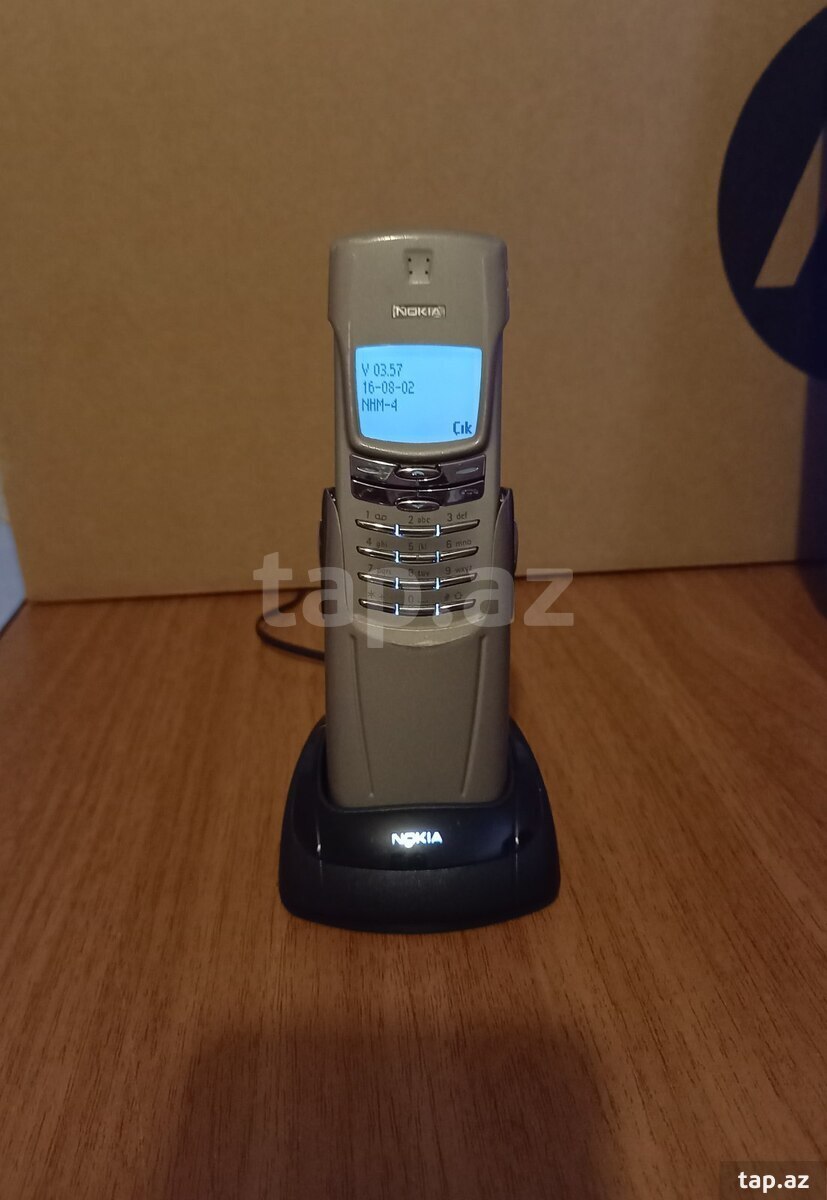 Nokia 8910 Natural Titanium (4)