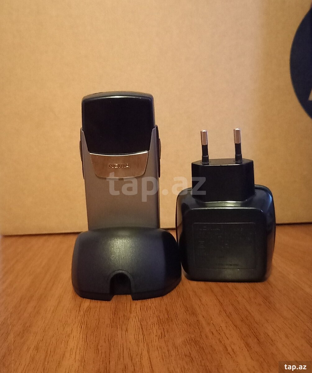 Nokia 8910 Natural Titanium (7)