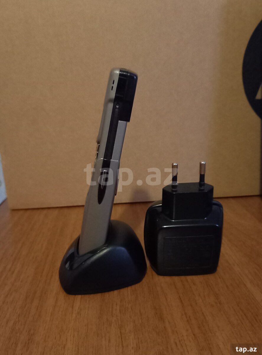 Nokia 8910 Natural Titanium (10)