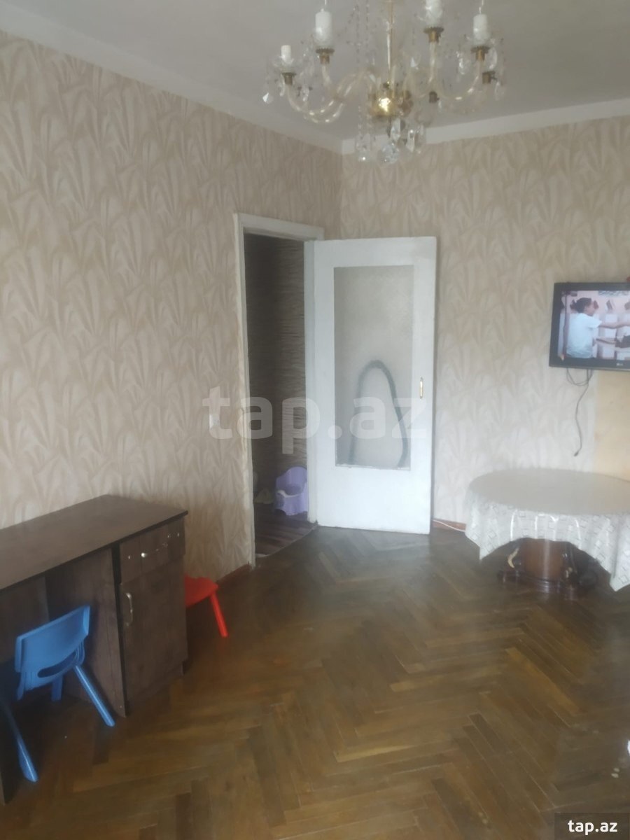 2-otaqlı mənzil kirayə verilir, E. Akademiyası m., 45 m²
