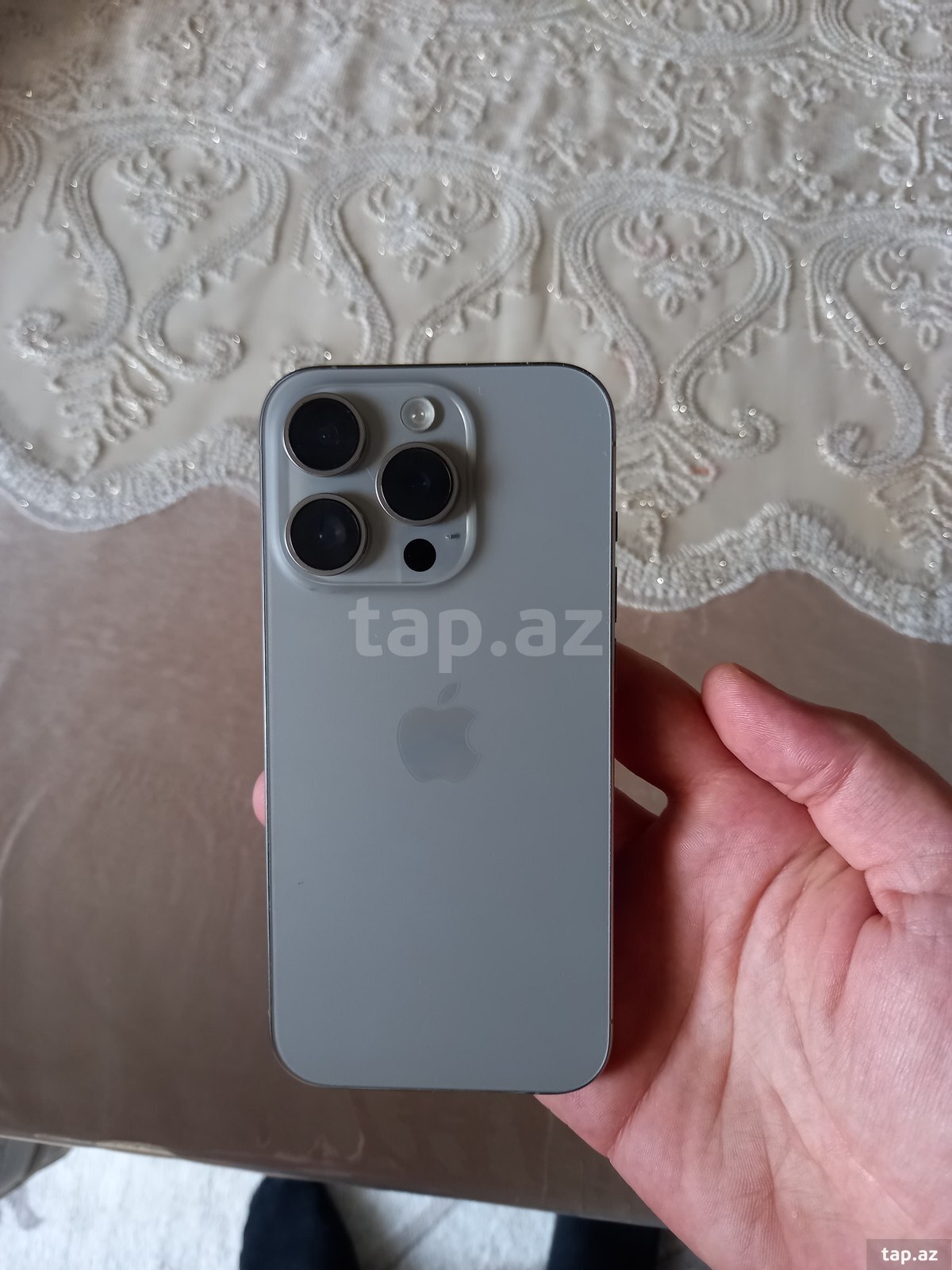 Apple iPhone 15 Pro Natural Titanium 256GB/8GB (2)