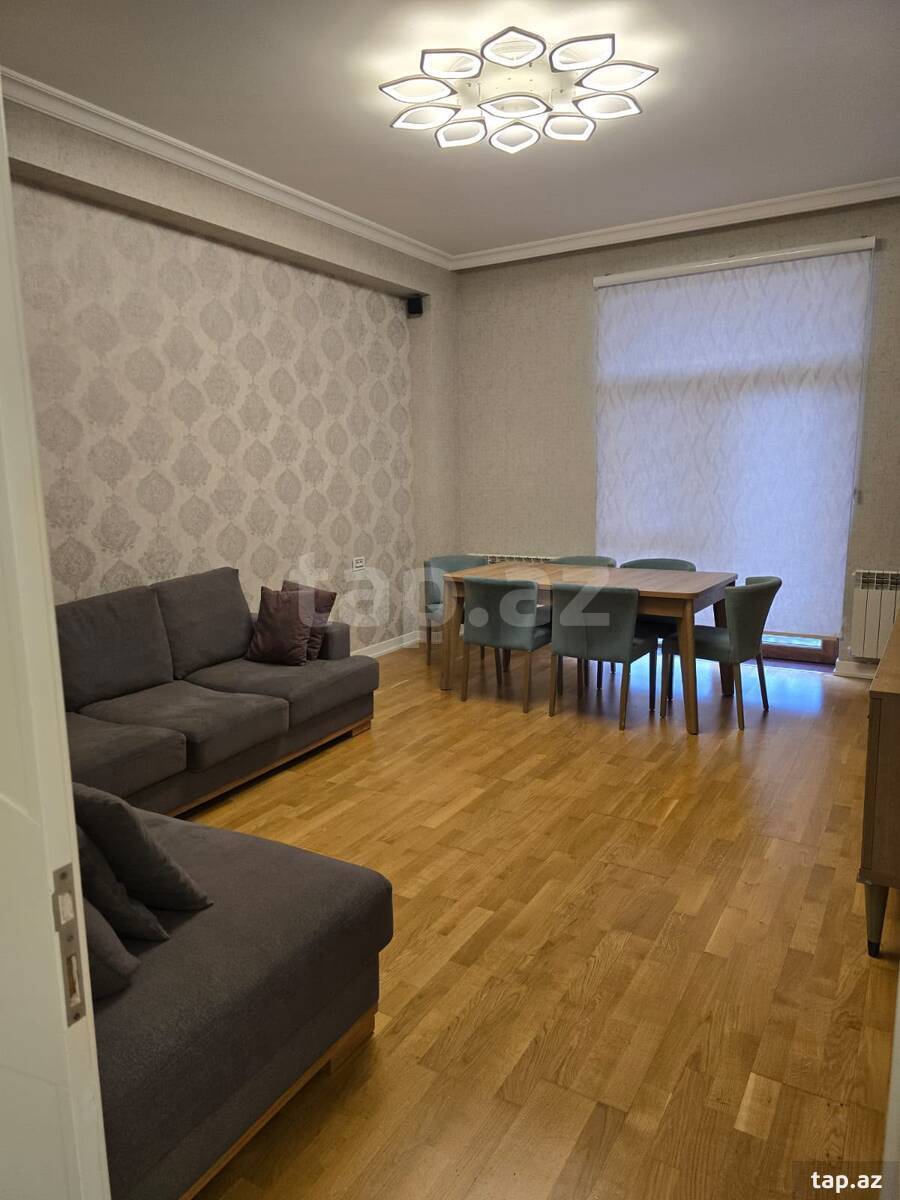 3-otaqlı yeni tikili, Xəqani Rüstəmov küç., 92 m²
