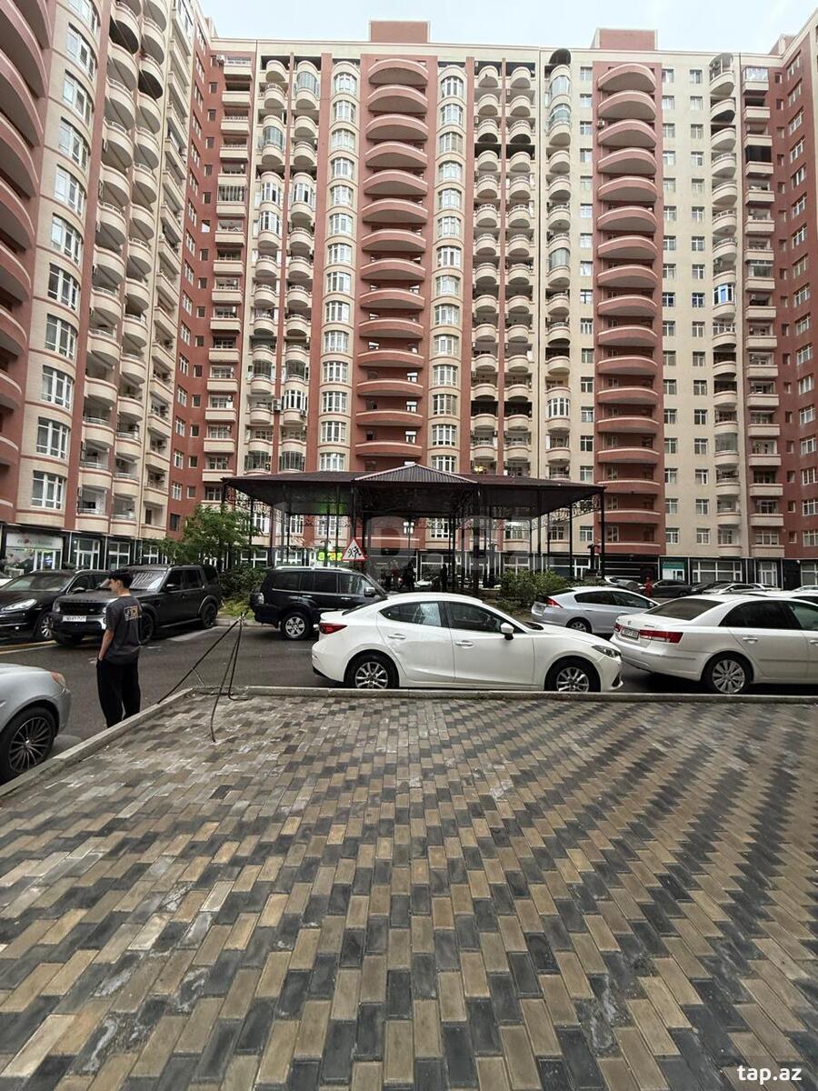 3-otaqlı yeni tikili, Abbasqulu Abbaszadə küç., 138 m²