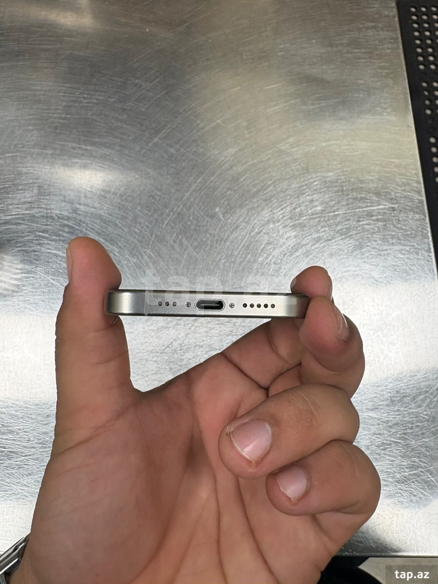 Apple iPhone 15 Pro Natural Titanium 128GB/8GB (4)