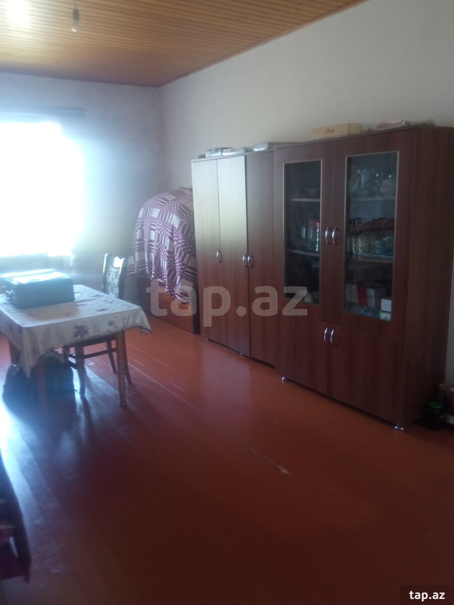 Bağ evi, Novxanı qəs. (15)