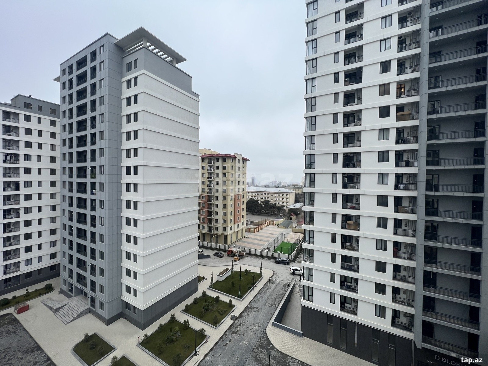 3-otaqlı yeni tikili, Abbas Mirzə Şərifzadə küç., 77.7 m²