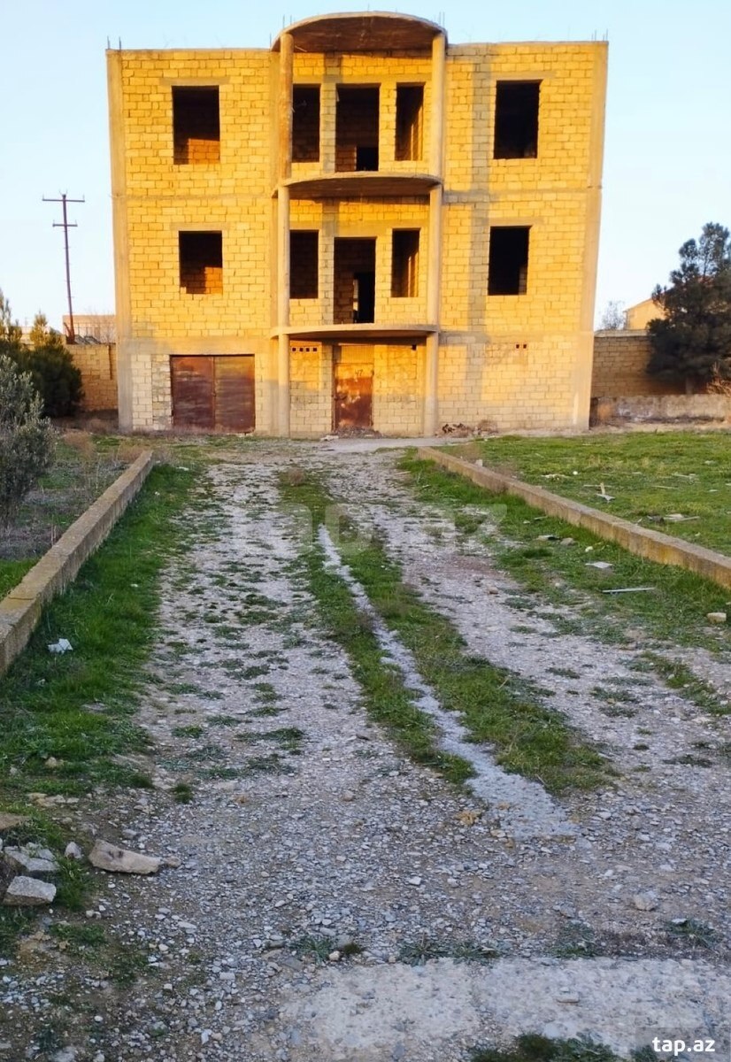 15 sot torpaq sahəsi, Səbail r (2)