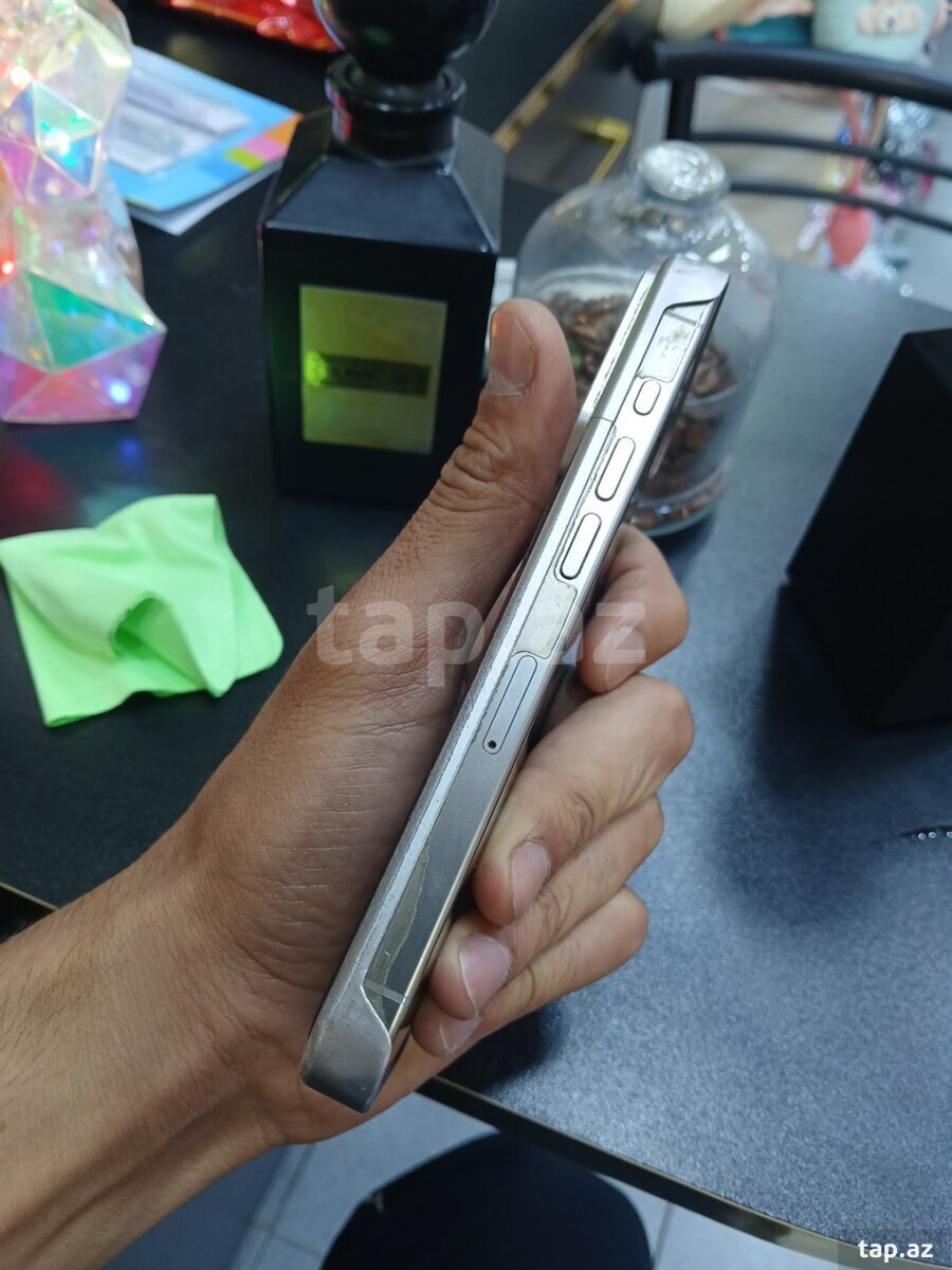 Apple iPhone 15 Pro Natural Titanium 256GB/8GB (3)