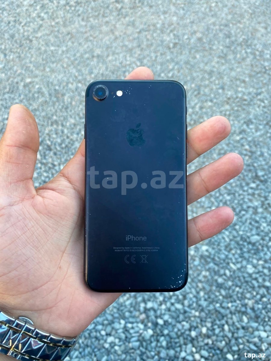 Apple iPhone 7 Black 32GB