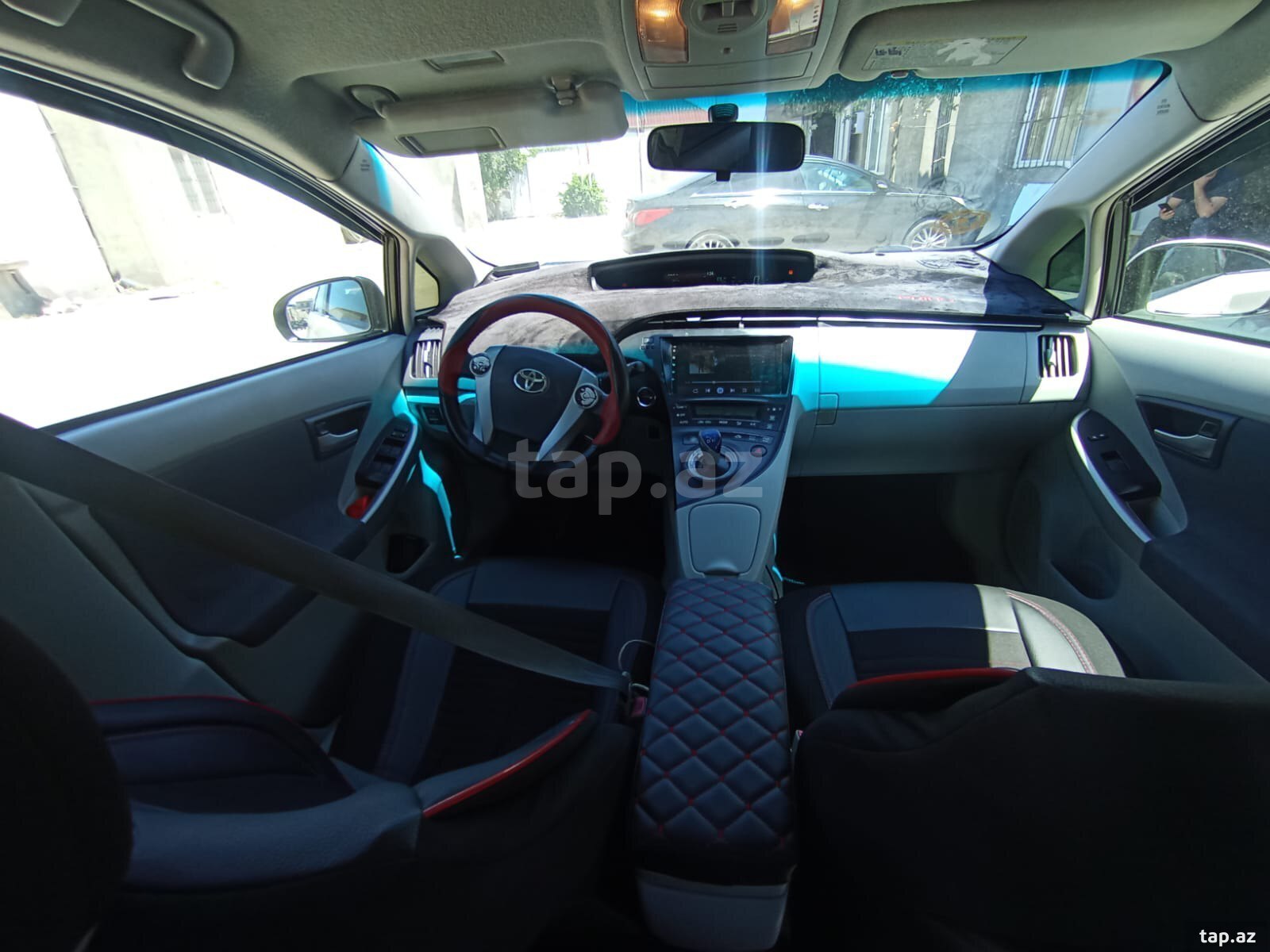 Toyota Prius, 2011 il (3)