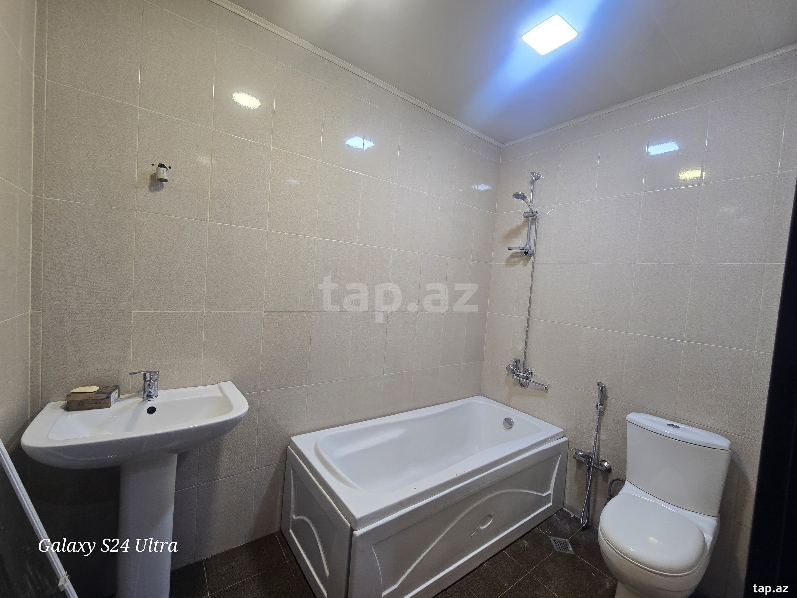 3-otaqlı yeni tikili kirayə verilir, Hövsan qəs., 73 m² (3)