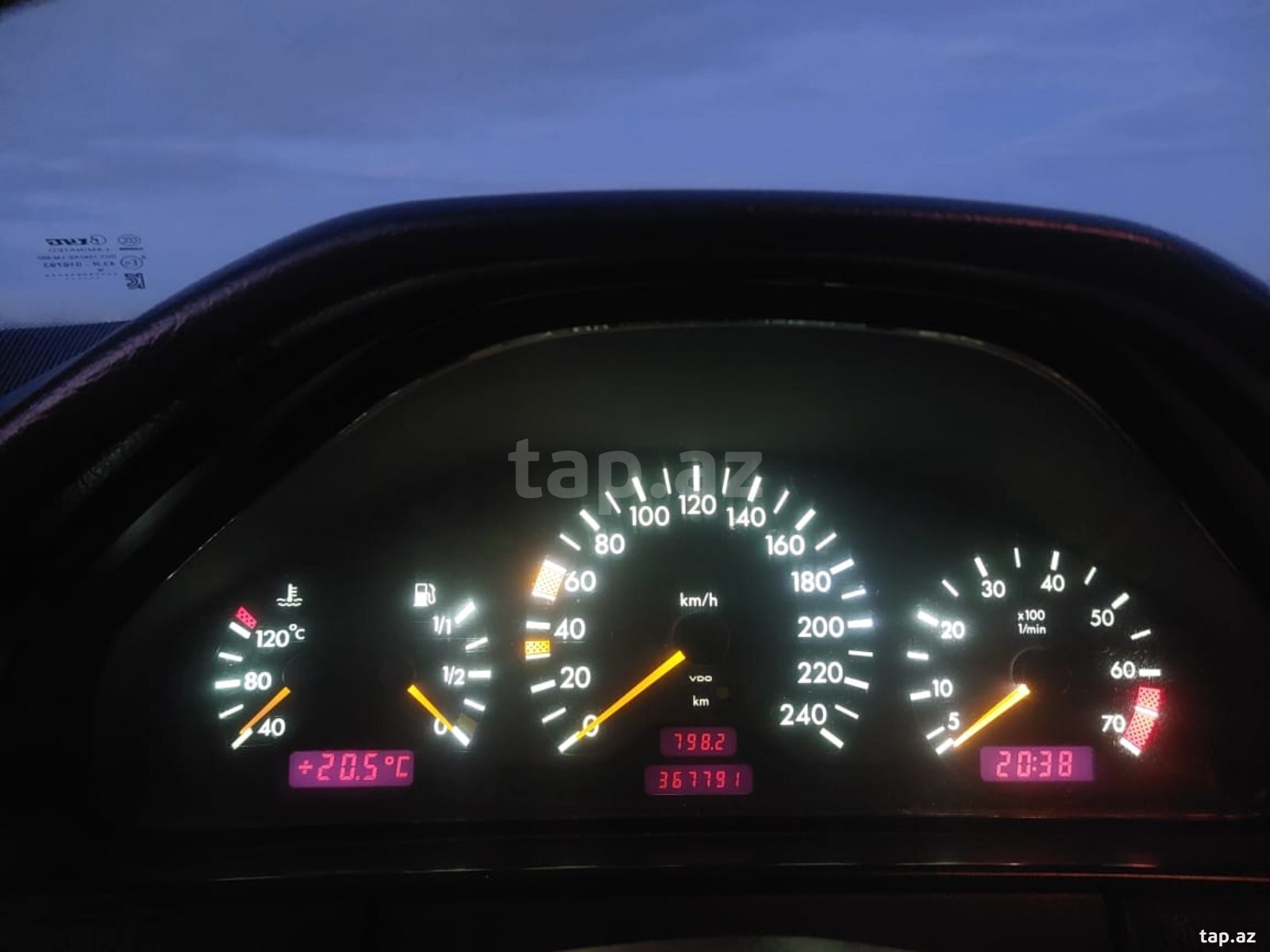 Mercedes E 230, 1997 il (4)