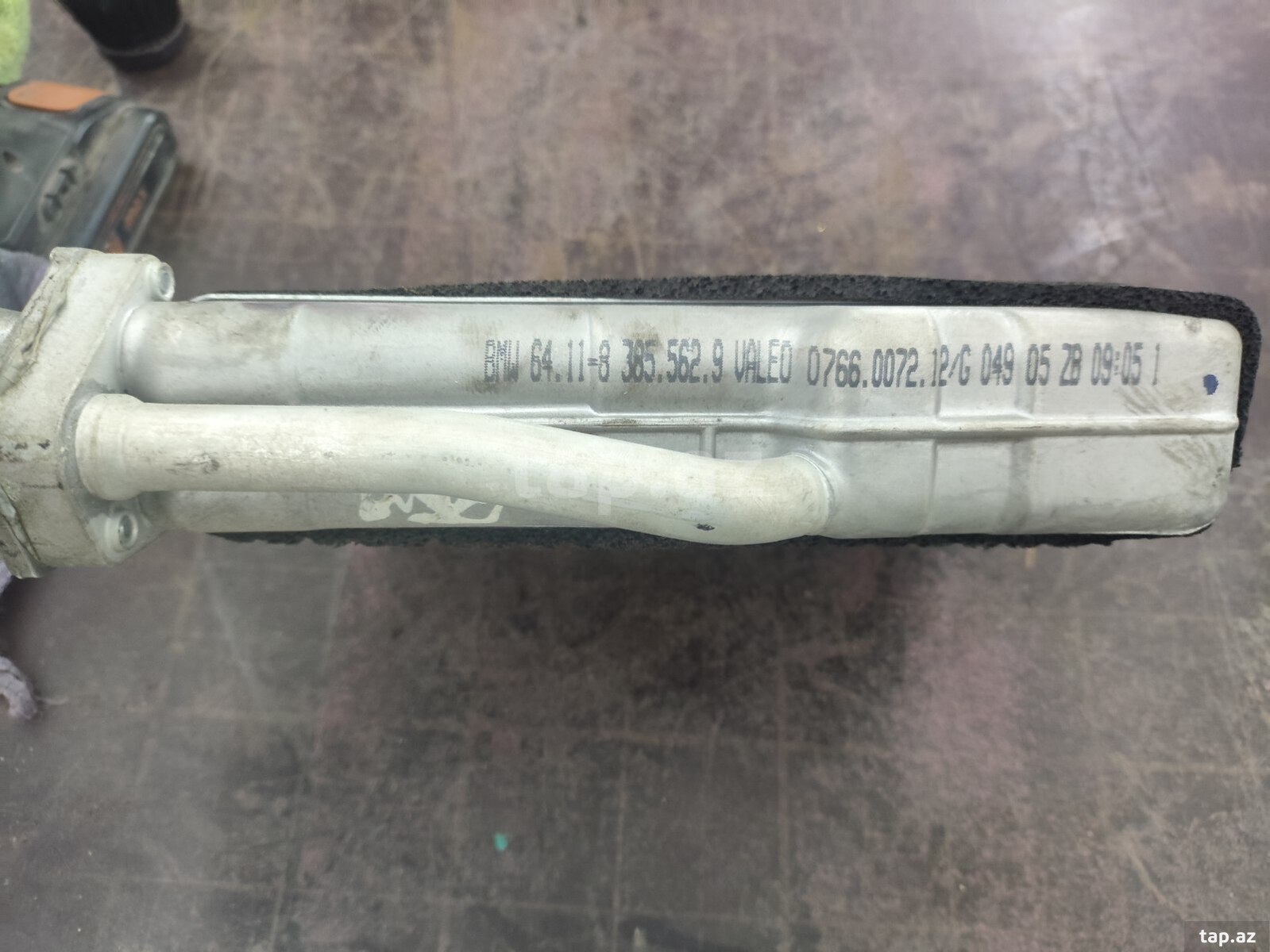 BMW E39 soba radiatoru