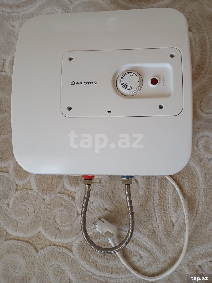 Su qızdırıcısı "Ariston"