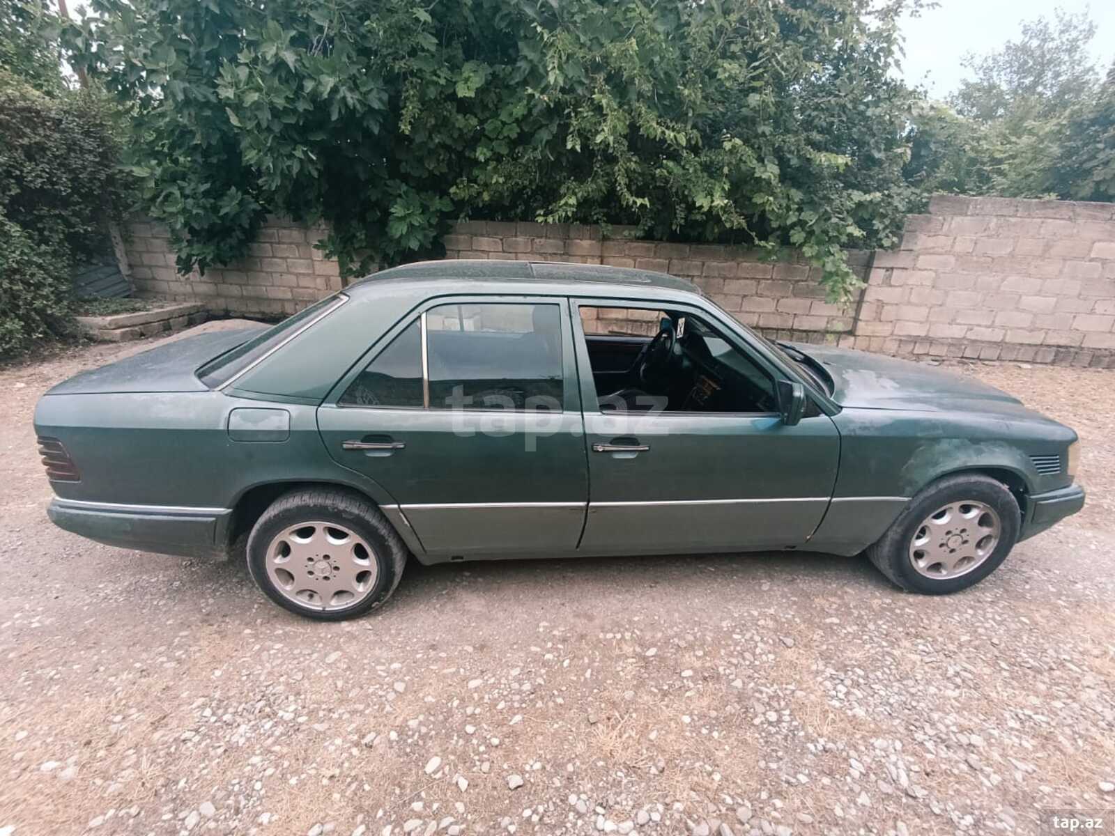Mercedes E 300, 1994 il (3)
