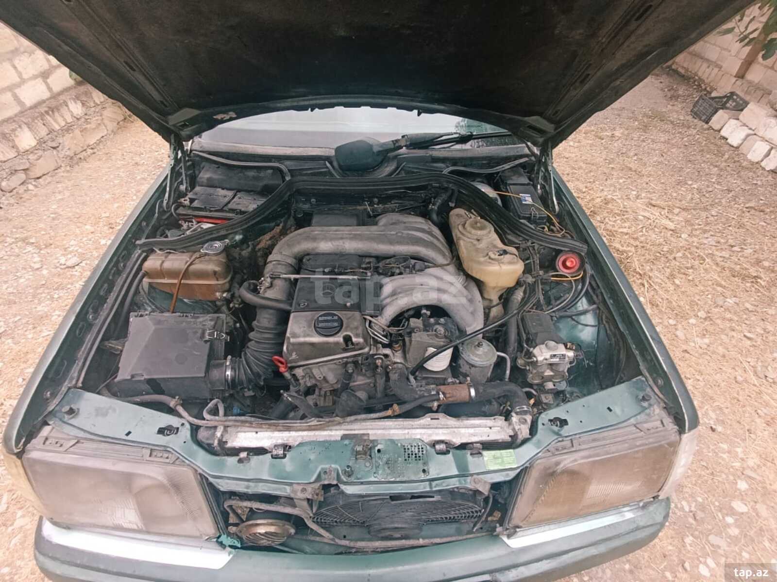 Mercedes E 300, 1994 il (7)