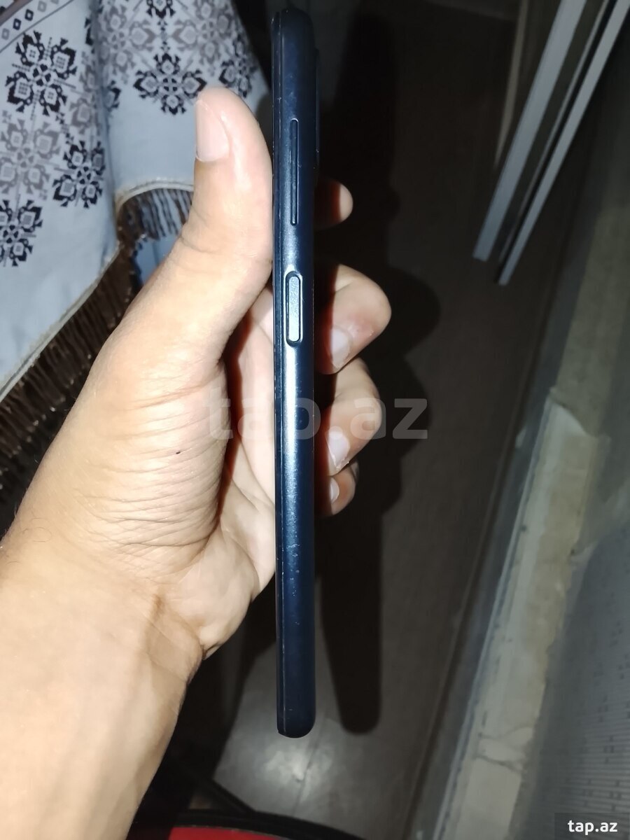 Samsung Galaxy A12 Black 32GB/3GB (3)