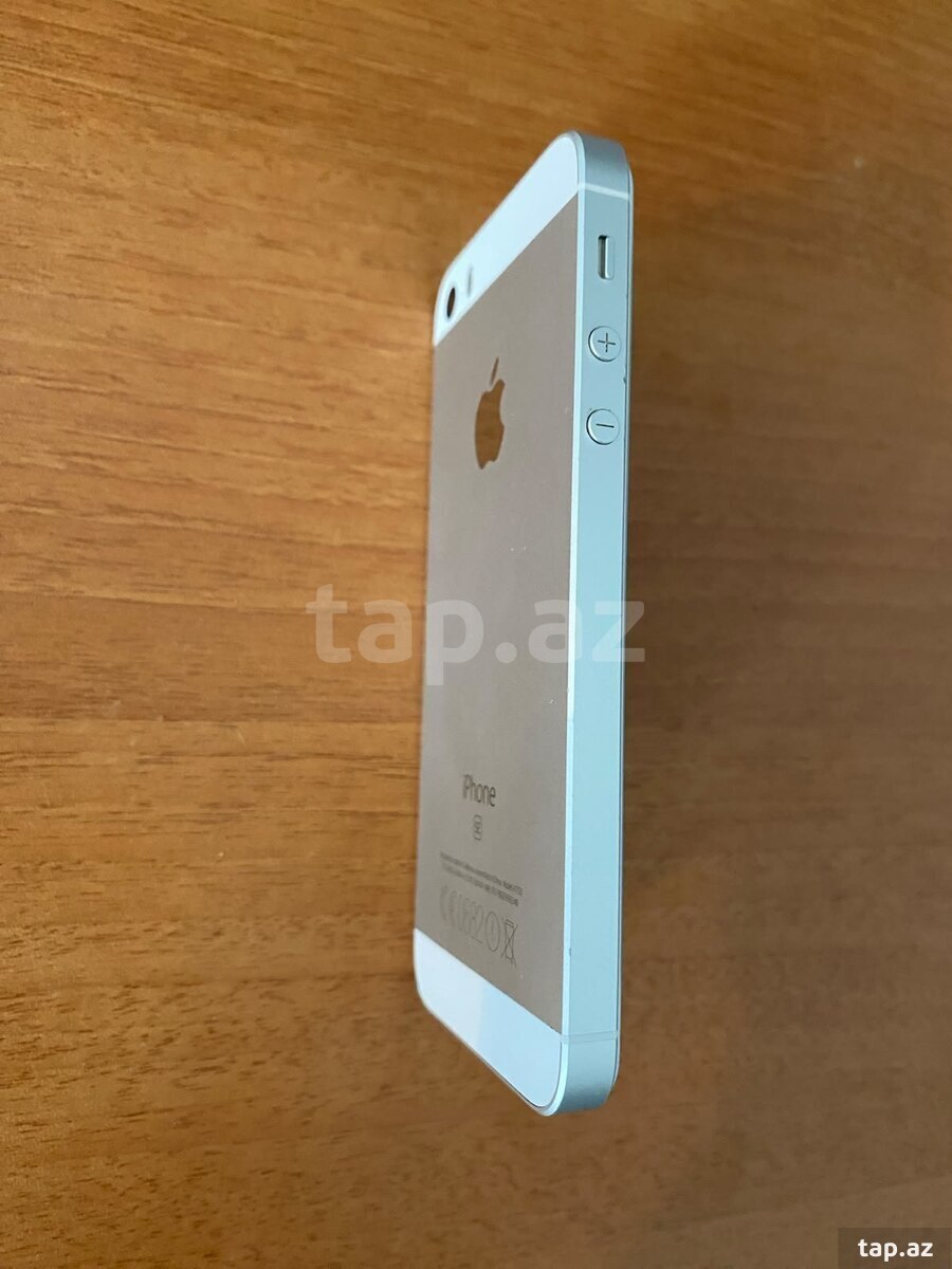 Apple iPhone 5S White/Silver 16GB (3)