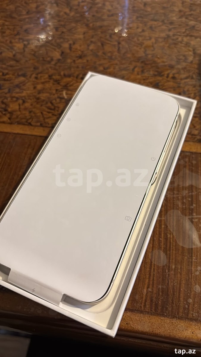 Apple iPhone 14 Starlight 128GB/6GB (2)