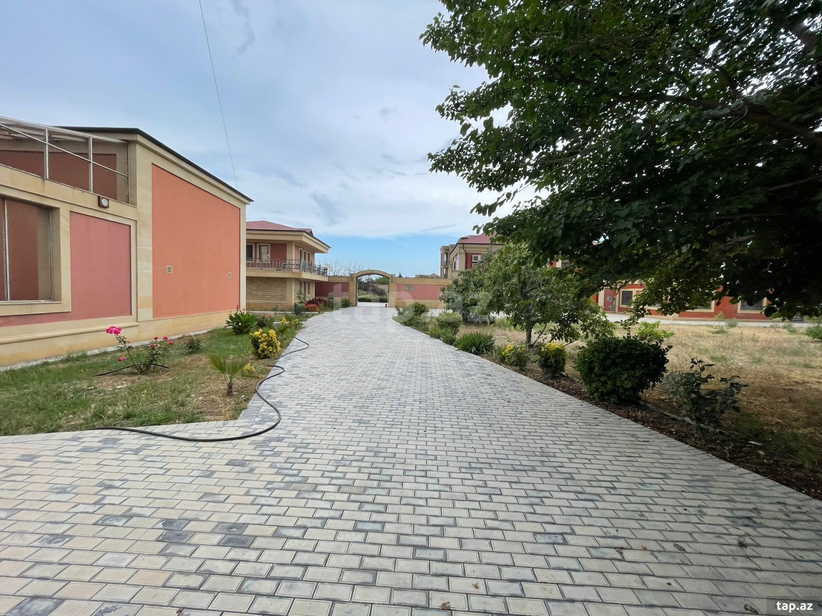 Villa kirayə verilir, Novxanı qəs. (14)