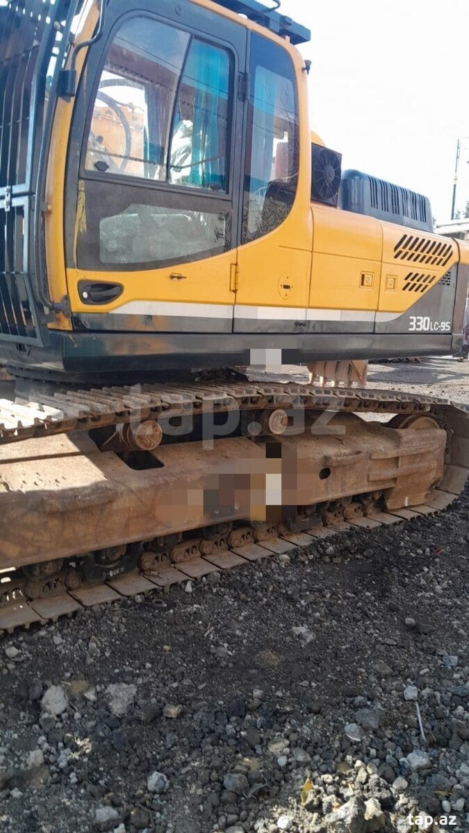 Ekskavator Hyundai R330 LC-9S, 2016 il  (3)