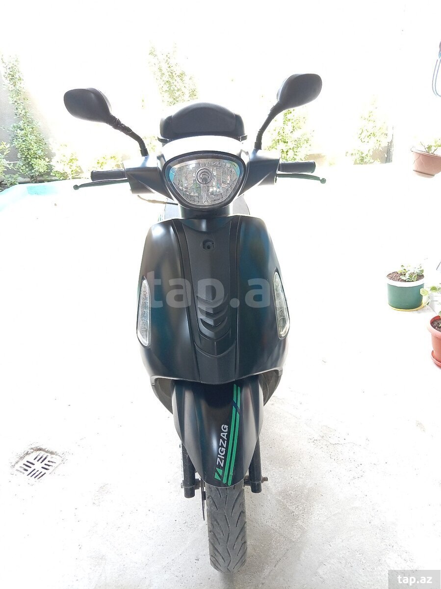 Skuter Zigzag, 2025 il (3)