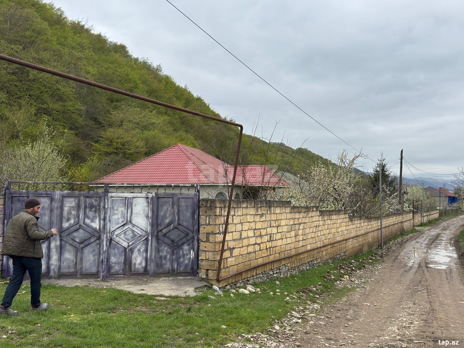 3 sot torpaq sahəsi, Xuray kəndi.