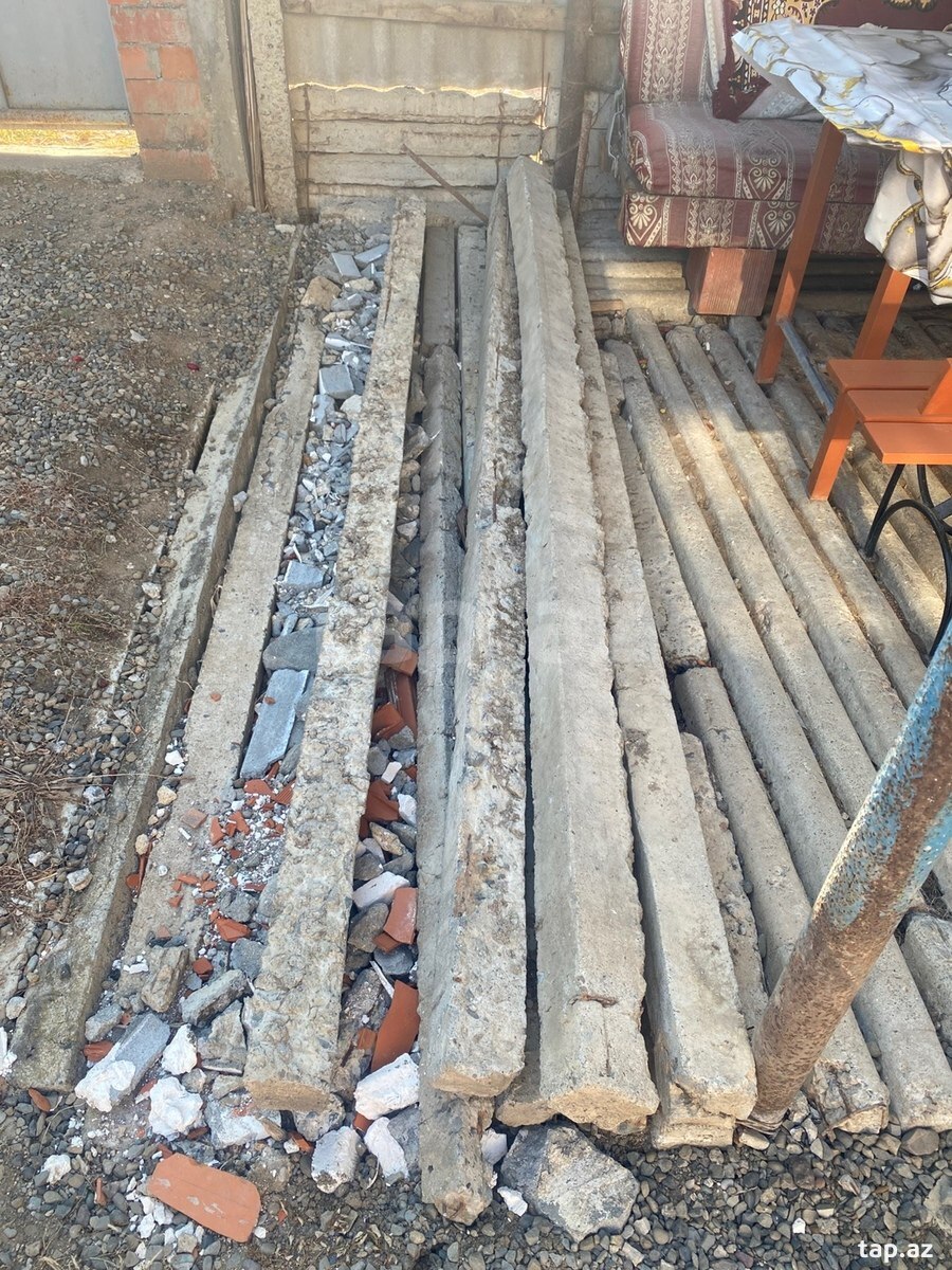 Beton plitələr