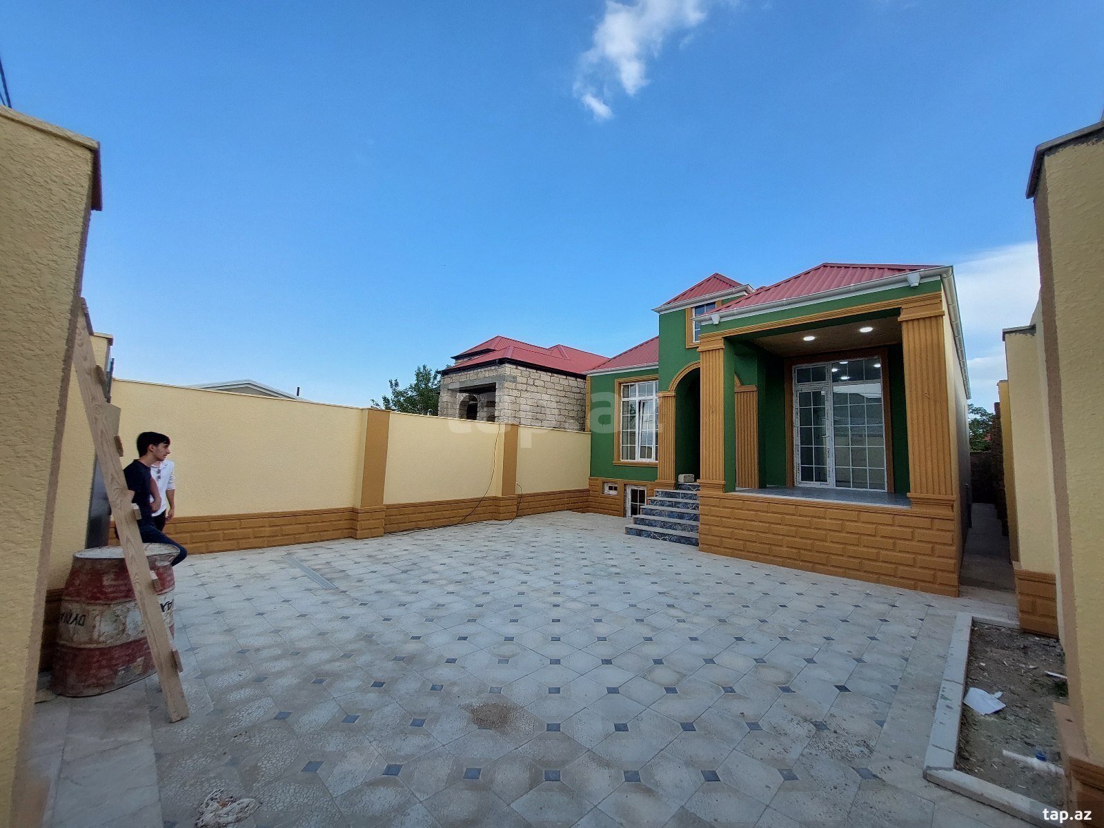 Həyət evi, Hövsan qəs.