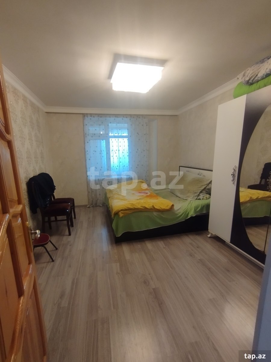 2-otaqlı mənzil, Şəki ş., 68 m²