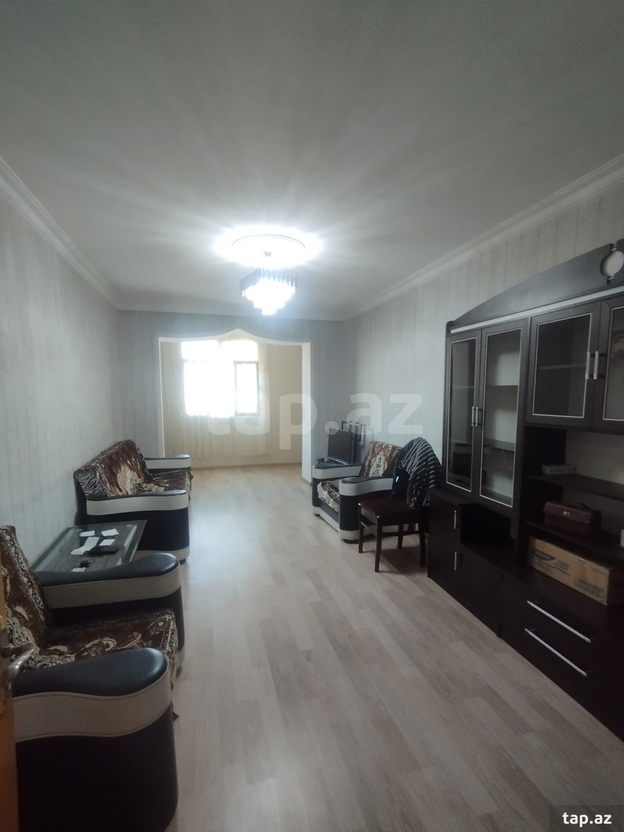 2-otaqlı mənzil, Şəki ş., 68 m²