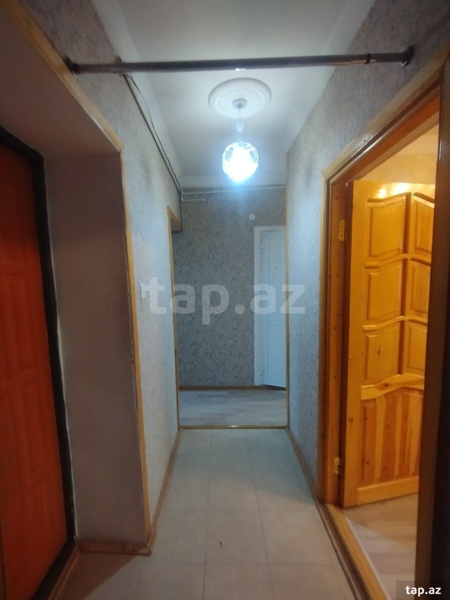 2-otaqlı mənzil, Şəki ş., 68 m²