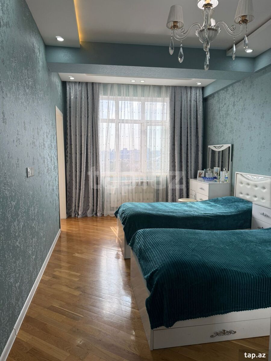 4-otaqlı yeni tikili, Xırdalan ş., 130 m²
